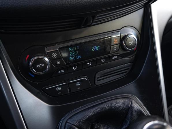 Ford Kuga II с пробегом 2013 года, цена 1 250 000 рублей, 75266 км, внедорожник, Автокод Объявления