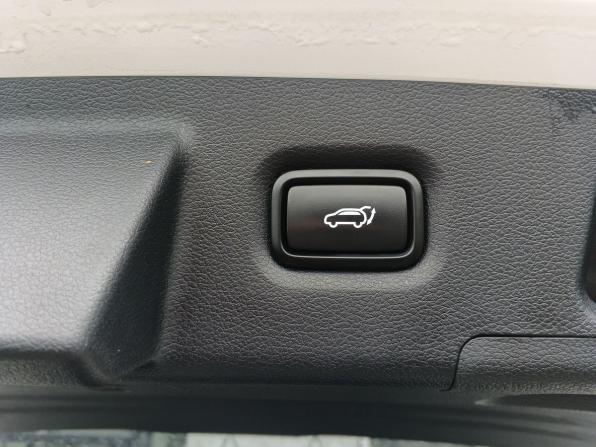 Hyundai Santa Fe IV с пробегом 2018 года, цена 3 049 000 рублей, 140890 км, внедорожник, Автокод Объявления