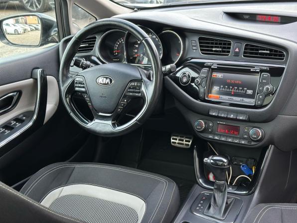 Kia Ceed II с пробегом 2013 года, цена 1 150 000 рублей, 177235 км, хэтчбек, Автокод Объявления