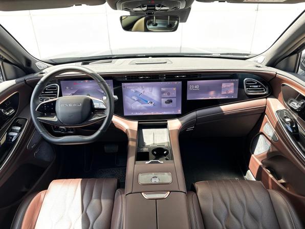 Exeed VX I Рестайлинг с пробегом 2023 года, цена 3 490 000 рублей, 46211 км, внедорожник, Автокод Объявления