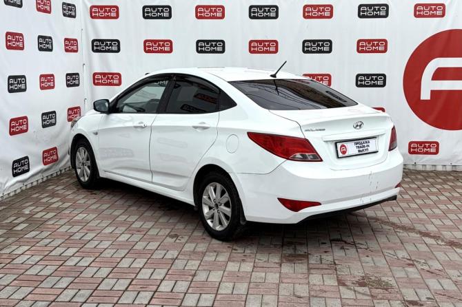 Hyundai Solaris I Рестайлинг с пробегом 2016 года, цена 525 000 рублей, 286792 км, седан, Автокод Объявления