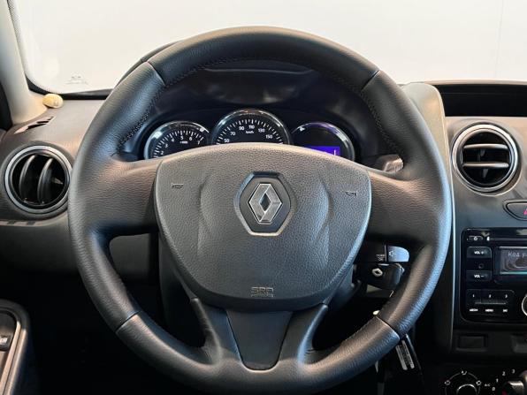 Renault Duster I Рестайлинг с пробегом 2015 года, цена 985 000 рублей, 124530 км, внедорожник, Автокод Объявления