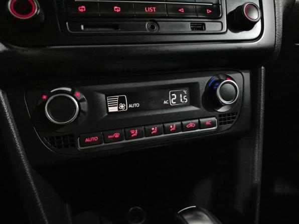 Volkswagen Polo V с пробегом 2012 года, цена 630 000 рублей, 286518 км, седан, Автокод Объявления