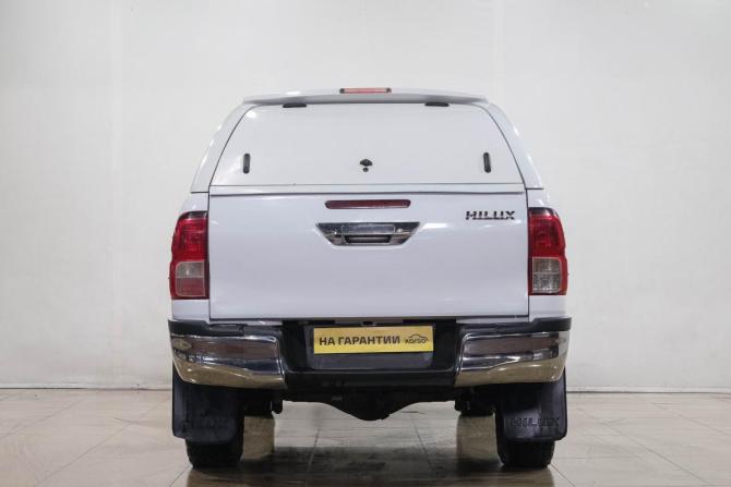 Toyota Hilux VIII с пробегом 2016 года, цена 2 919 000 рублей, 220000 км, offers.body_type.unknown, Автокод Объявления