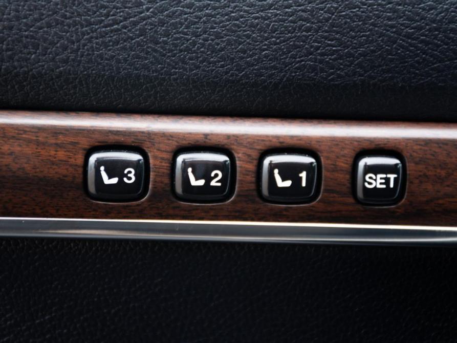 Toyota Land Cruiser 200 Series Рестайлинг 2 Москва  - изображение 13
