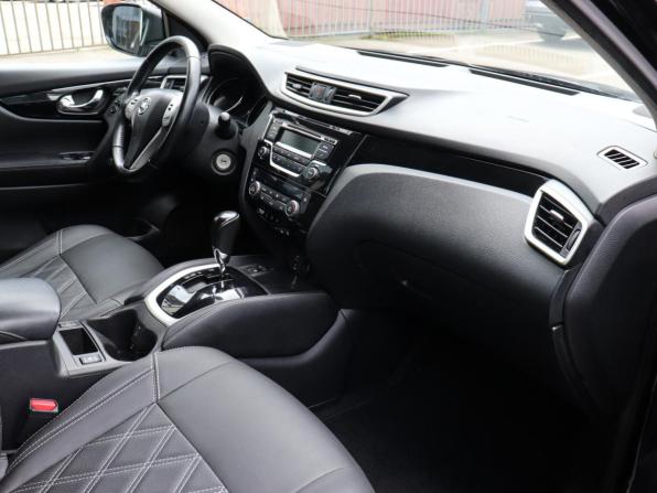 Nissan Qashqai II с пробегом 2017 года, цена 1 459 000 рублей, 142700 км, внедорожник, Автокод Объявления