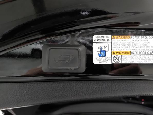 Toyota RAV4 IV (XA40) Рестайлинг с пробегом 2018 года, цена 2 800 000 рублей, 135283 км, внедорожник, Автокод Объявления