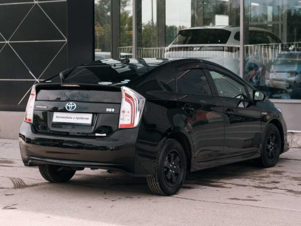Toyota Prius III Рестайлинг (XW30) с пробегом 2013 года, цена 990 000 рублей, 224539 км, лифтбек, Автокод Объявления