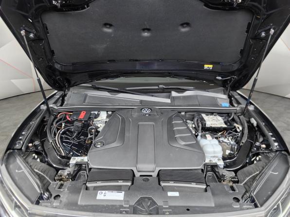 Volkswagen Touareg III с пробегом 2018 года, цена 4 220 250 рублей, 94606 км, внедорожник, Автокод Объявления