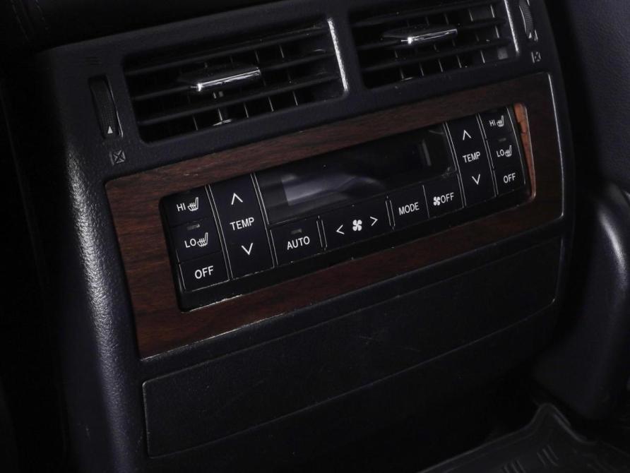 Toyota Land Cruiser 200 Series Рестайлинг 2 Ростов-на-Дону  - изображение 16