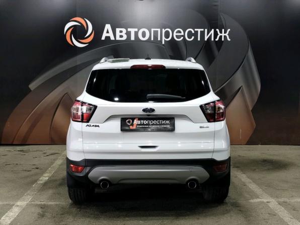 Ford Kuga II Рестайлинг с пробегом 2017 года, цена 1 650 000 рублей, 113050 км, внедорожник, Автокод Объявления