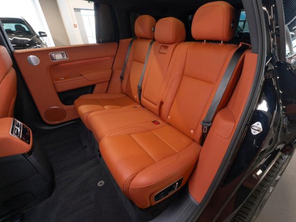 Li Auto (Lixiang) L7 I Рестайлинг с пробегом 2024 года, цена 6 800 000 рублей, 20044 км, внедорожник, Автокод Объявления
