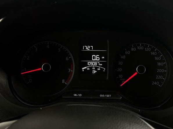 Volkswagen Polo V Рестайлинг с пробегом 2017 года, цена 1 100 000 рублей, 109087 км, седан, Автокод Объявления