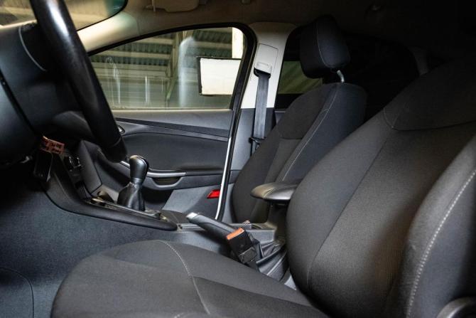 Ford Focus III Рестайлинг с пробегом 2015 года, цена 1 099 000 рублей, 146714 км, хэтчбек, Автокод Объявления