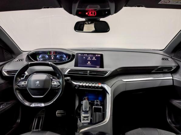 Peugeot 3008 II с пробегом 2018 года, цена 2 100 000 рублей, 50986 км, внедорожник, Автокод Объявления