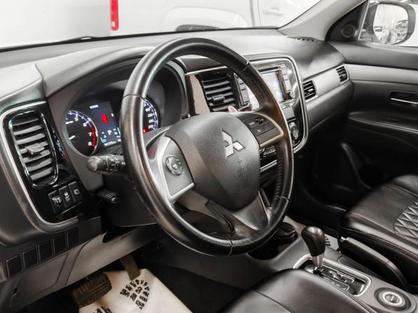 Mitsubishi Outlander III Рестайлинг с пробегом 2014 года, цена 1 407 000 рублей, 141176 км, внедорожник, Автокод Объявления