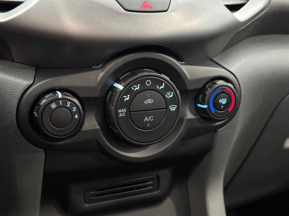 Ford EcoSport II с пробегом 2016 года, цена 1 175 000 рублей, 57306 км, внедорожник, Автокод Объявления