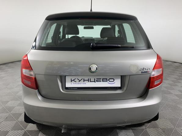 Skoda Fabia II с пробегом 2010 года, цена 585 000 рублей, 202000 км, хэтчбек, Автокод Объявления
