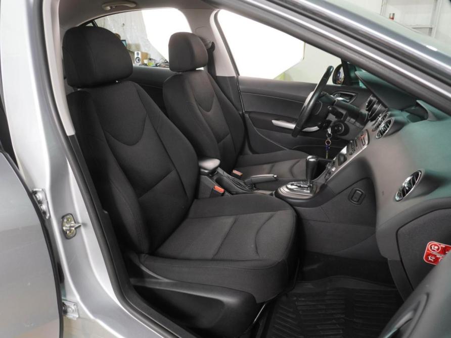Peugeot 408 I Воронеж  - изображение 8