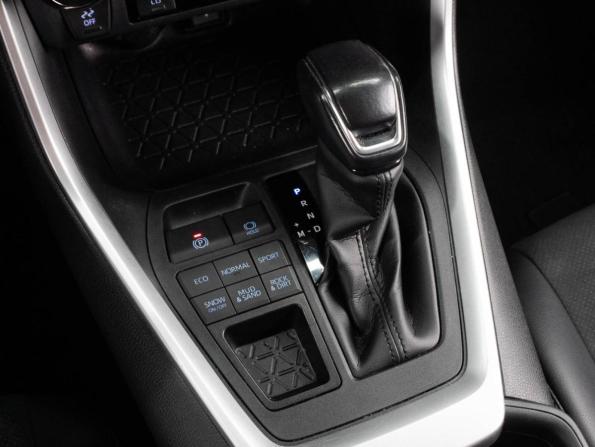 Toyota RAV4 V (XA50) с пробегом 2021 года, цена 3 499 000 рублей, 79475 км, внедорожник, Автокод Объявления