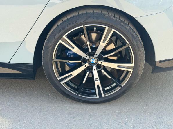 BMW 5 серии VIII (G60/G61/G68) с пробегом 2024 года, цена 7 499 000 рублей, 42000 км, седан, Автокод Объявления