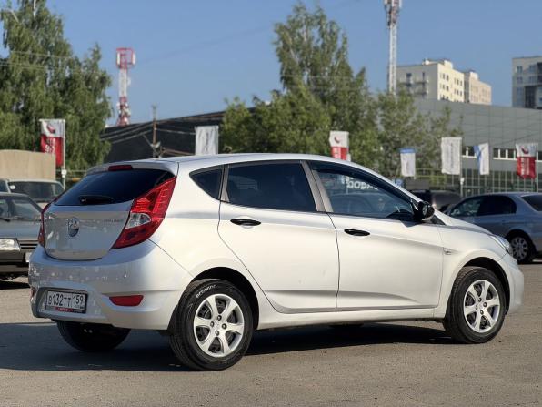 Hyundai Solaris I с пробегом 2013 года, цена 799 000 рублей, 169495 км, хэтчбек, Автокод Объявления