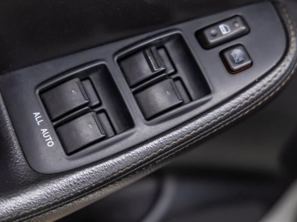 Toyota Avensis II Рестайлинг с пробегом 2006 года, цена 1 038 000 рублей, 196784 км, седан, Автокод Объявления