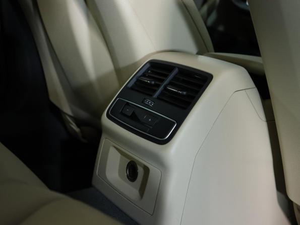 Audi A4 V (B9) с пробегом 2016 года, цена 1 850 000 рублей, 189242 км, седан, Автокод Объявления