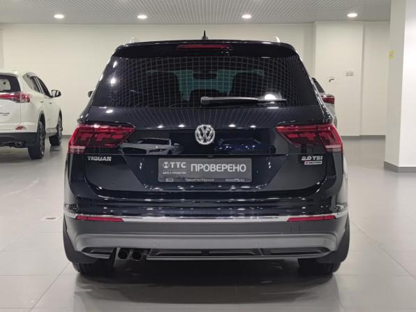 Volkswagen Tiguan II с пробегом 2017 года, цена 2 520 000 рублей, 107647 км, внедорожник, Автокод Объявления