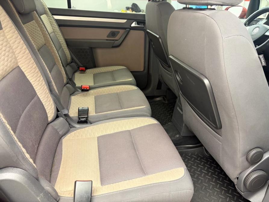 Volkswagen Touran I Рестайлинг Ростов-на-Дону  - изображение 17