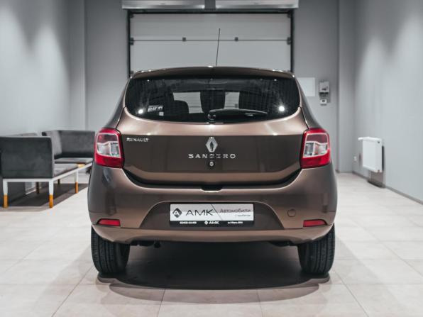 Renault Sandero II Рестайлинг с пробегом 2018 года, цена 1 010 068 рублей, 79406 км, хэтчбек, Автокод Объявления