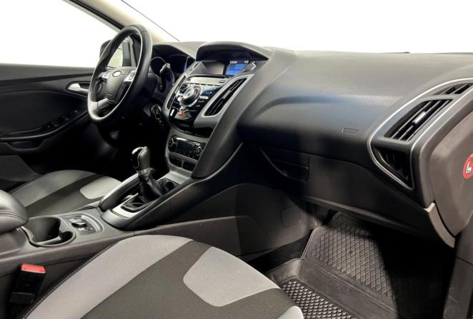 Ford Focus III с пробегом 2013 года, цена 900 000 рублей, 190974 км, универсал, Автокод Объявления