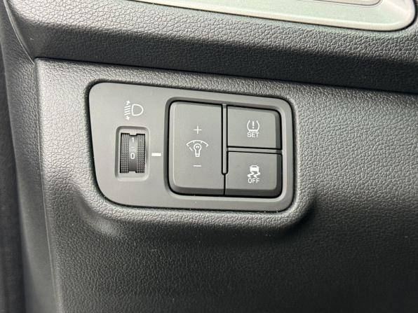 Hyundai Solaris II с пробегом 2019 года, цена 1 499 000 рублей, 122748 км, седан, Автокод Объявления