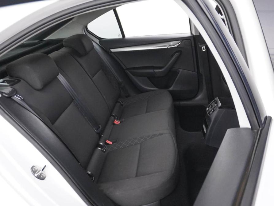 Skoda Octavia III (A7) Рестайлинг Москва  - изображение 7