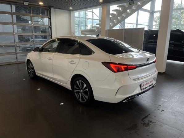 Changan Eado Plus с пробегом 2023 года, цена 1 700 000 рублей, 71477 км, седан, Автокод Объявления