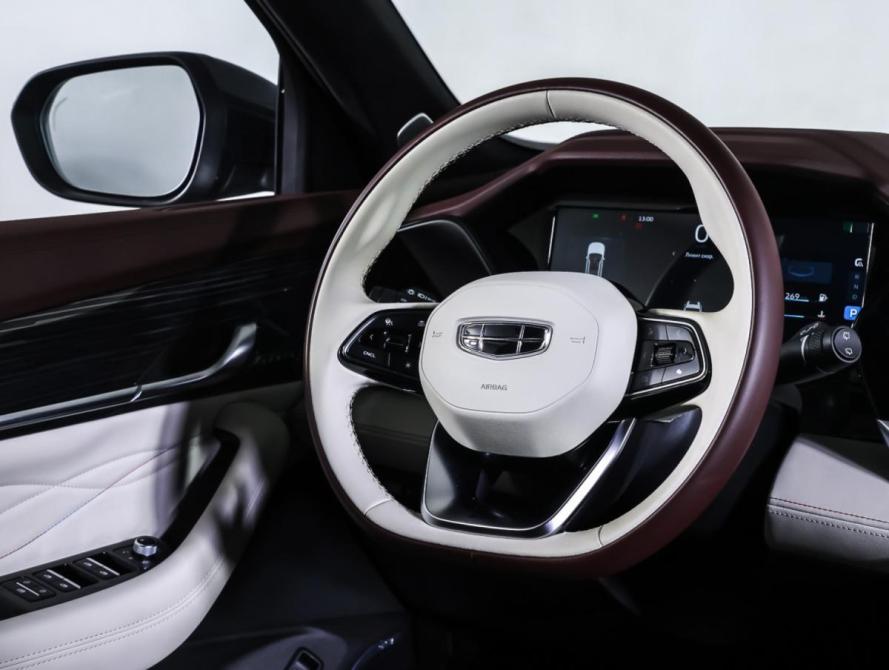 Geely Monjaro I Москва  - изображение 13