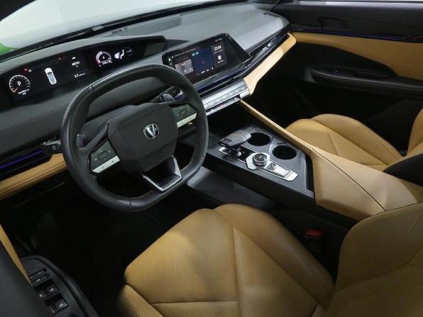 Changan UNI-V I с пробегом 2022 года, цена 2 060 000 рублей, 49740 км, лифтбек, Автокод Объявления