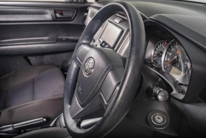 Toyota Corolla XI (E160 E170) Рестайлинг 2 с пробегом 2018 года, цена 1 299 000 рублей, 114350 км, универсал, Автокод Объявления