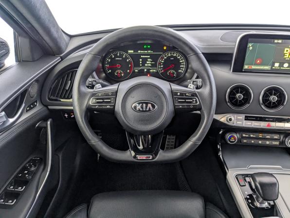 Kia Stinger I с пробегом 2018 года, цена 2 500 000 рублей, 140159 км, лифтбек, Автокод Объявления