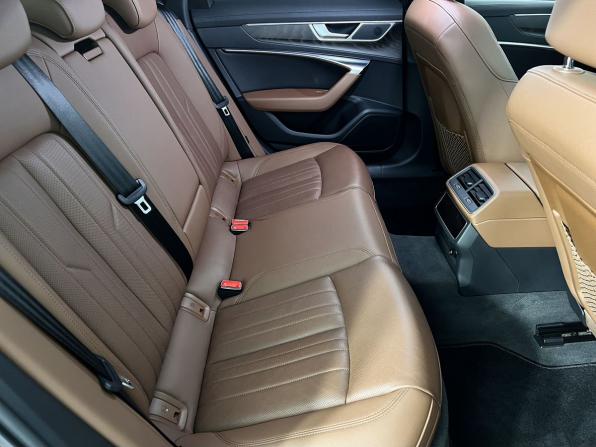 Audi A6 V (C8) с пробегом 2021 года, цена 3 990 000 рублей, 54043 км, седан, Автокод Объявления