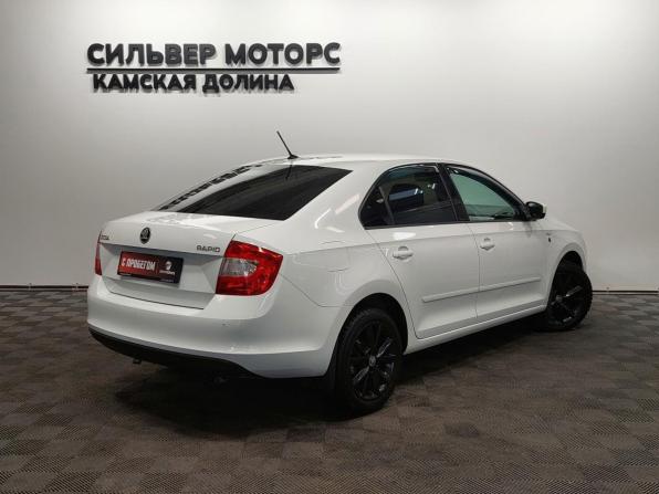 Skoda Rapid I с пробегом 2016 года, цена 1 240 000 рублей, 88000 км, лифтбек, Автокод Объявления