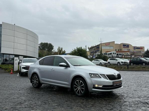 Skoda Octavia III (A7) Рестайлинг с пробегом 2018 года, цена 1 990 000 рублей, 148151 км, лифтбек, Автокод Объявления