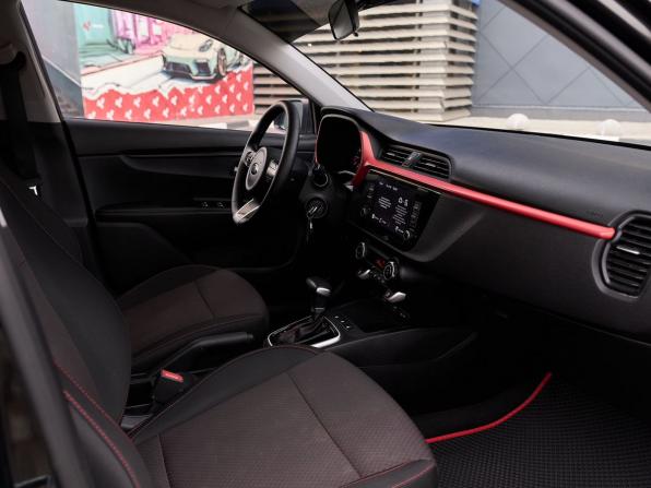 Kia Rio IV Рестайлинг с пробегом 2021 года, цена 1 398 000 рублей, 146015 км, седан, Автокод Объявления