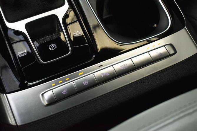 Kia Carnival IV с пробегом 2022 года, цена 3 950 000 рублей, 108627 км, минивэн, Автокод Объявления
