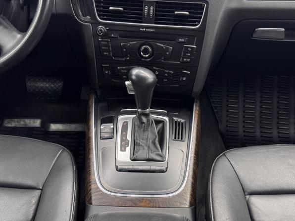 Audi Q5 I (8R) с пробегом 2010 года, цена 1 569 000 рублей, 130090 км, внедорожник, Автокод Объявления
