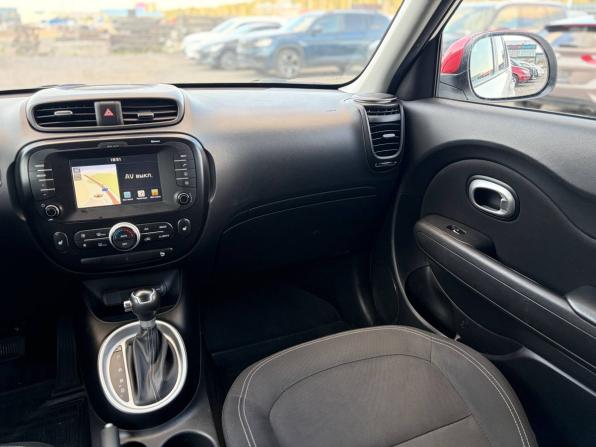Kia Soul II Рестайлинг с пробегом 2019 года, цена 1 555 000 рублей, 120000 км, хэтчбек, Автокод Объявления