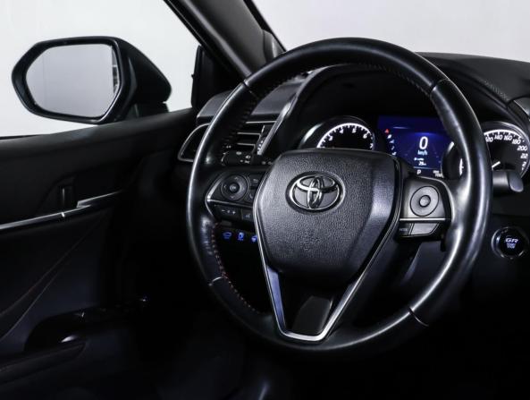 Toyota Camry VIII (XV70) Рестайлинг с пробегом 2021 года, цена 3 200 000 рублей, 115200 км, седан, Автокод Объявления