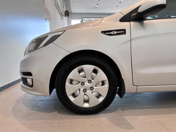 Kia Rio III Рестайлинг с пробегом 2016 года, цена 980 000 рублей, 154757 км, седан, Автокод Объявления