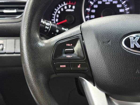 Kia Rio III с пробегом 2014 года, цена 935 000 рублей, 124163 км, хэтчбек, Автокод Объявления