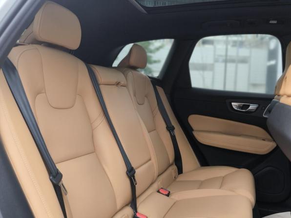 Volvo XC60 II Рестайлинг с пробегом 2024 года, цена 6 630 000 рублей, 30990 км, внедорожник, Автокод Объявления
